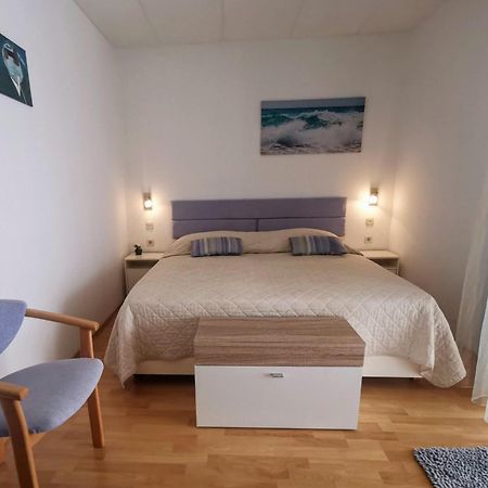 Guesthouse Apartment Bozica ボル エクステリア 写真