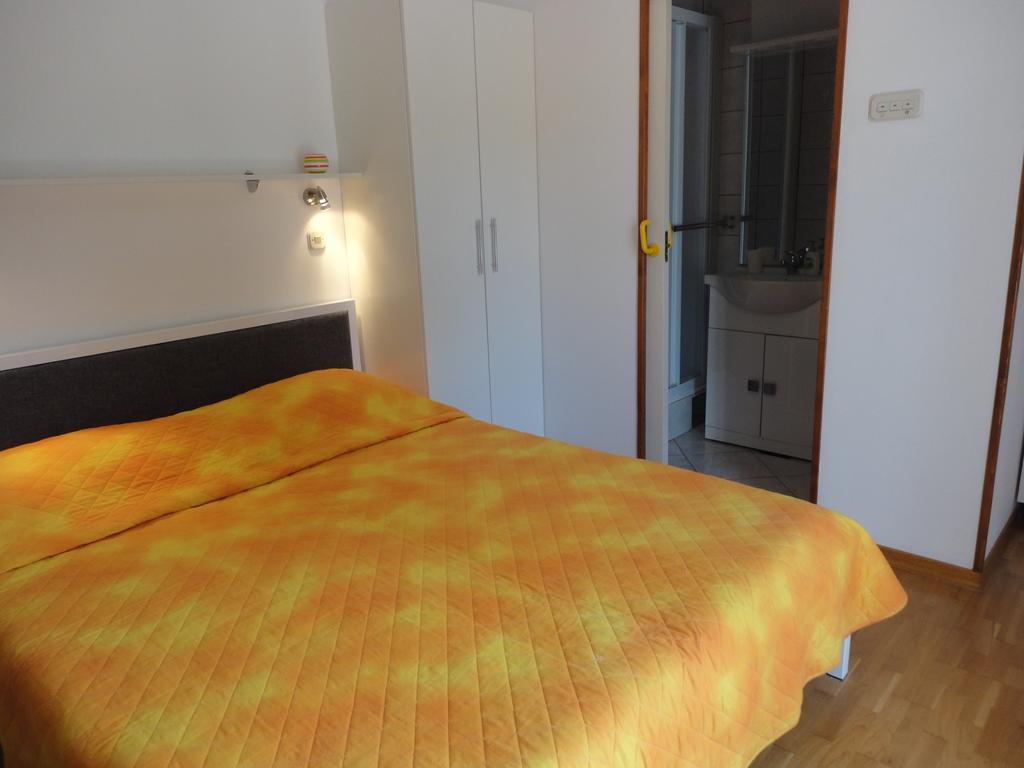 Guesthouse Apartment Bozica ボル 部屋 写真