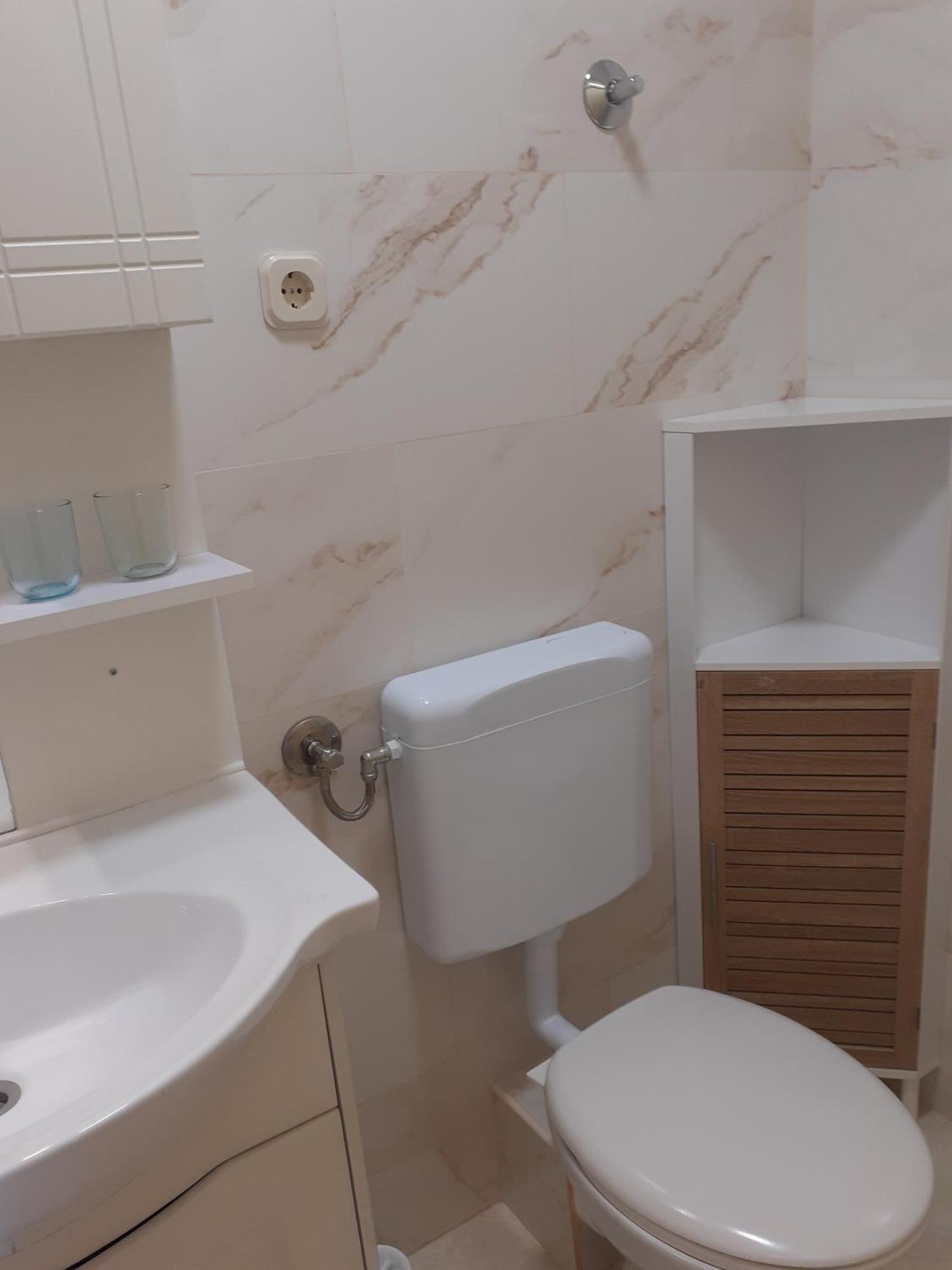 Guesthouse Apartment Bozica ボル エクステリア 写真