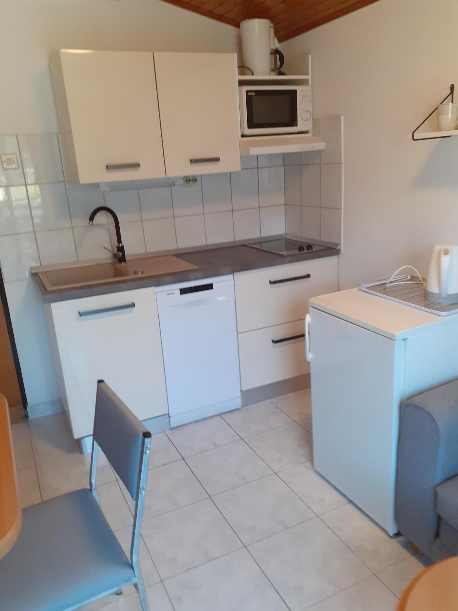 Guesthouse Apartment Bozica ボル エクステリア 写真