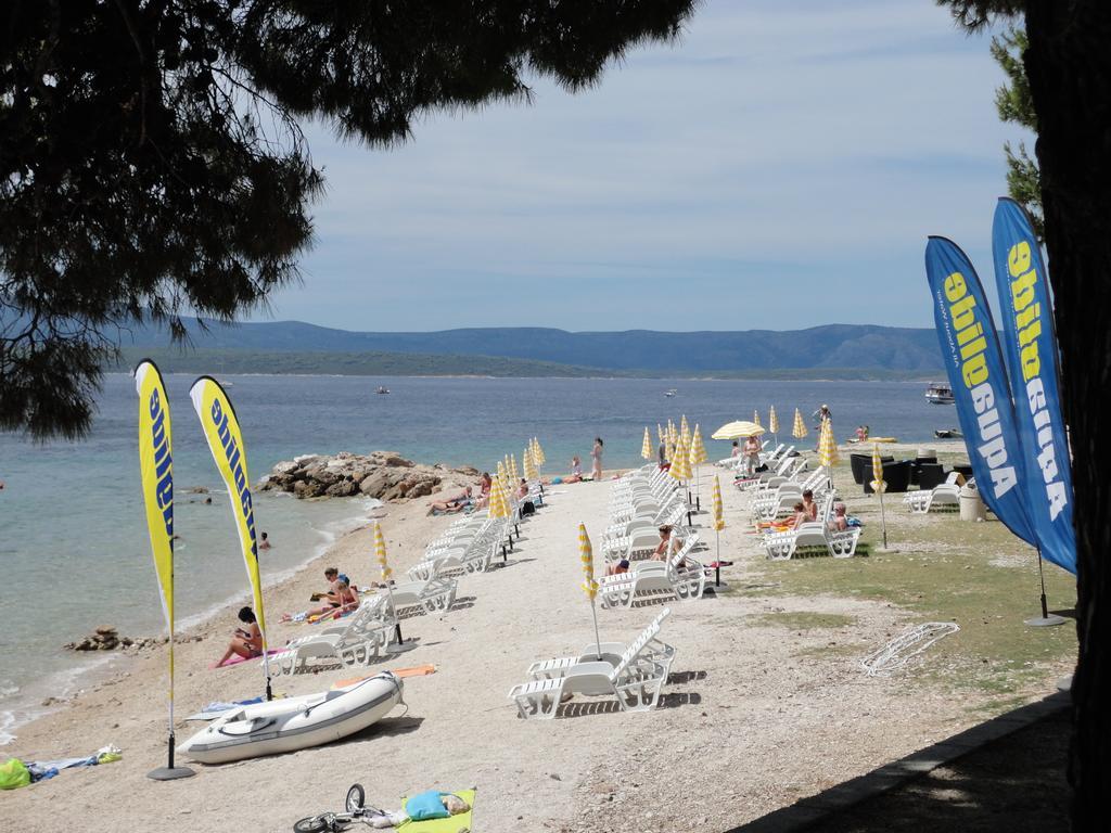 Guesthouse Apartment Bozica ボル エクステリア 写真